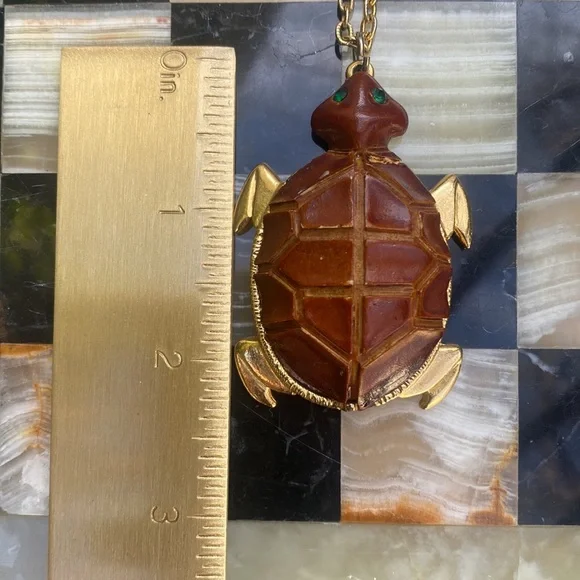 Vintage 1960’s L.Razza Turtle Mirror Pendant - Picture 14 of 16